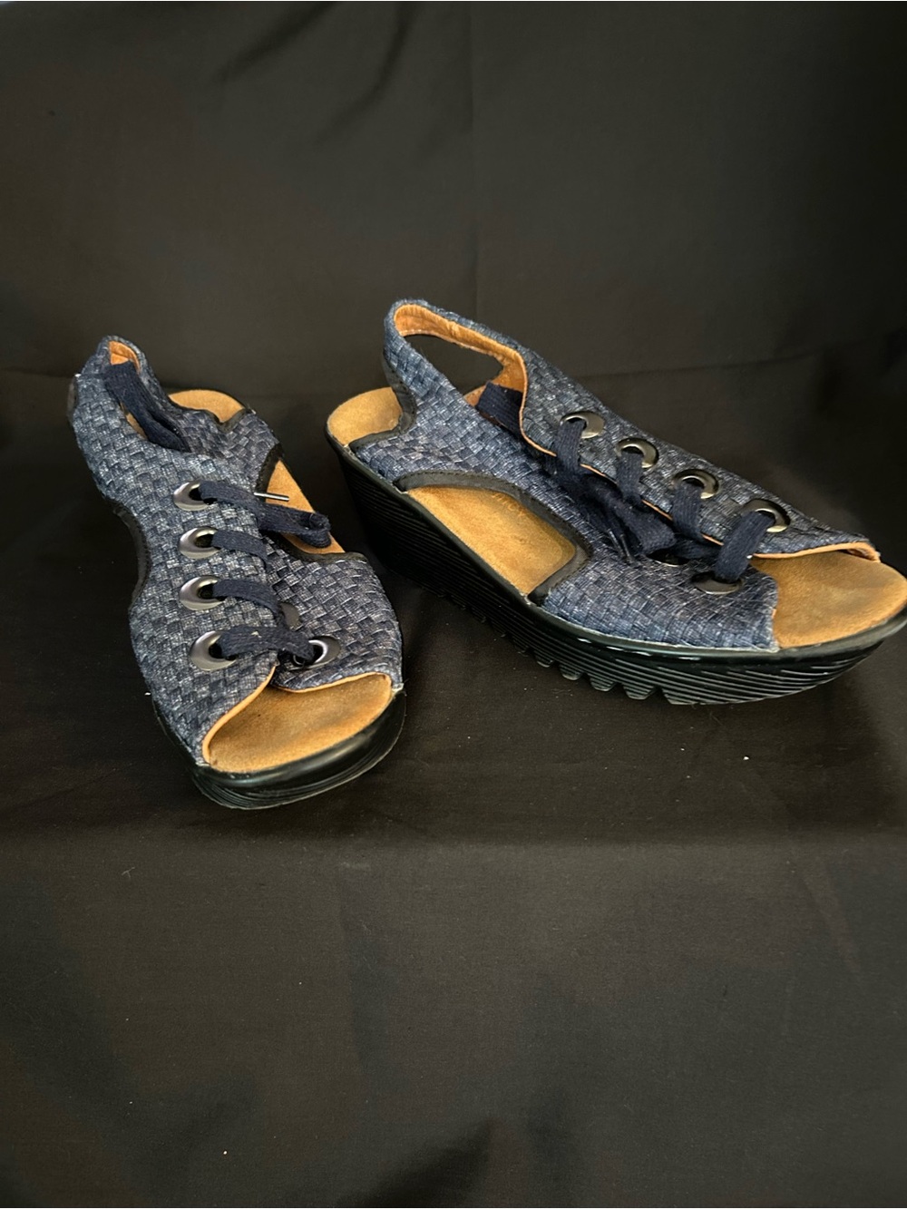 bernie mev. Navy Woven Open-Toe Wedge Sandals